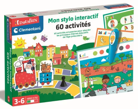 Enfant jouant avec le grand recueil de jeux éducatifs interactif, utilisant le stylo parlant sur des fiches colorées, un petit train et un jeu de l’oie.