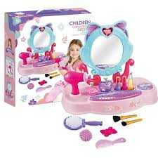 Ce jeu pour filles est une option charmante qui transforme les séances de beauté en moments de plaisir et d'apprentissage. https://st0.etoilejouet.ma/wp-content/uploads/2024/09/ornements-pour-enfants-etoile-jouet.jpg
