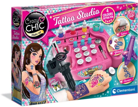 Coffret Clementoni Tattoo Studio – kit de tatouage pour enfants avec peintures corporelles, pochoirs et stylo spécial, conçu pour créer des tatouages temporaires colorés.