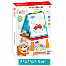 Offrez un cadeau qui inspire l'imagination et l'expression artistique. Ce tableau est l'outil parfait pour combiner dessin et divertissement, avec des possibilités infinies de créativité. Équipement: Crayons Chevalet Marqueurs Éponge Cube Puces Jeu de société Âge : 3 ans et plus Couleur Multi Planche à dessin typographique Matériau Plastique Authenticité / Qualité 100% Original Genre Unisexe Origine Importé Boîte d'emballage Âge approprié 3+ Dimensions : 43 x 65 x 9 cm. ttps://st0.etoilejouet.ma/wp-content/uploads/2025/09/artiste-drawing-etoile-jouet-1.jpg