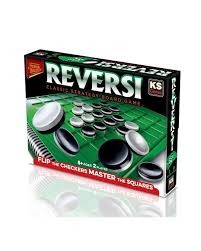 Plateau de jeu Reversi avec des pions noirs et blancs, montrant la dynamique du jeu et l’intensité des stratégies en cours.